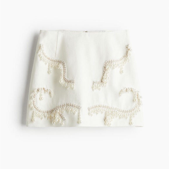 Pearl detail linen mini skirt - Picture 1 of 3